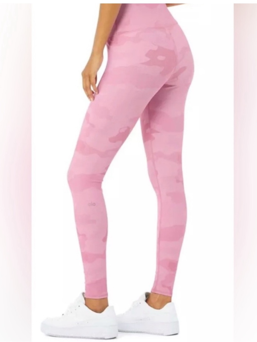 NWOT ALO Yoga Pink Camo High-Rise Leggings size medium